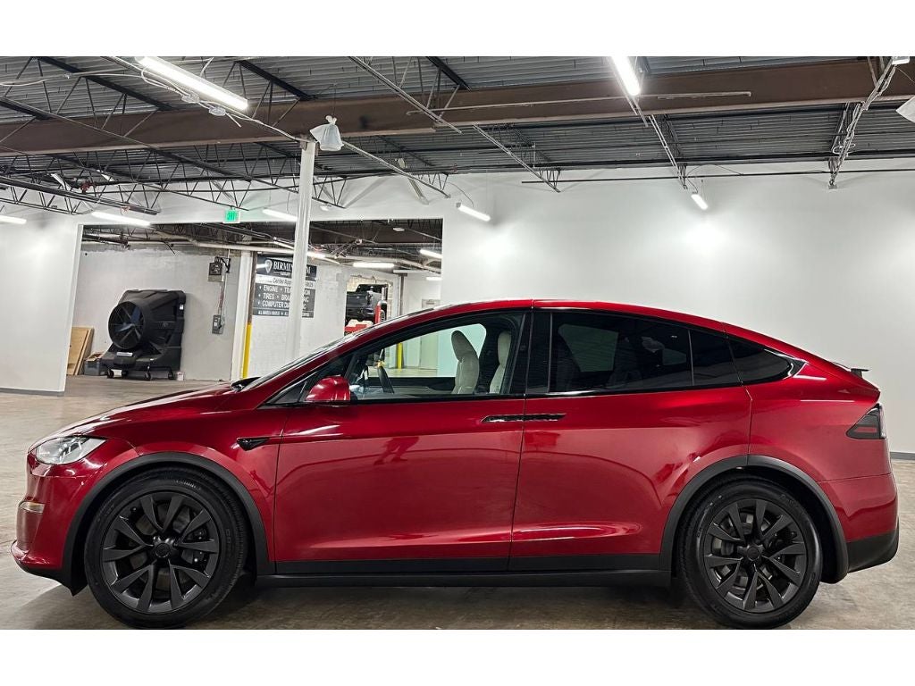 2023 Tesla Model X Base