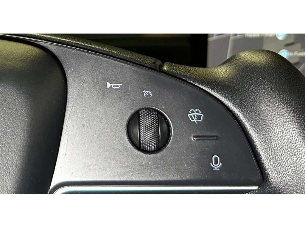 2023 Tesla Model X Base