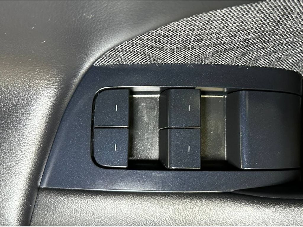 2023 Tesla Model X Base