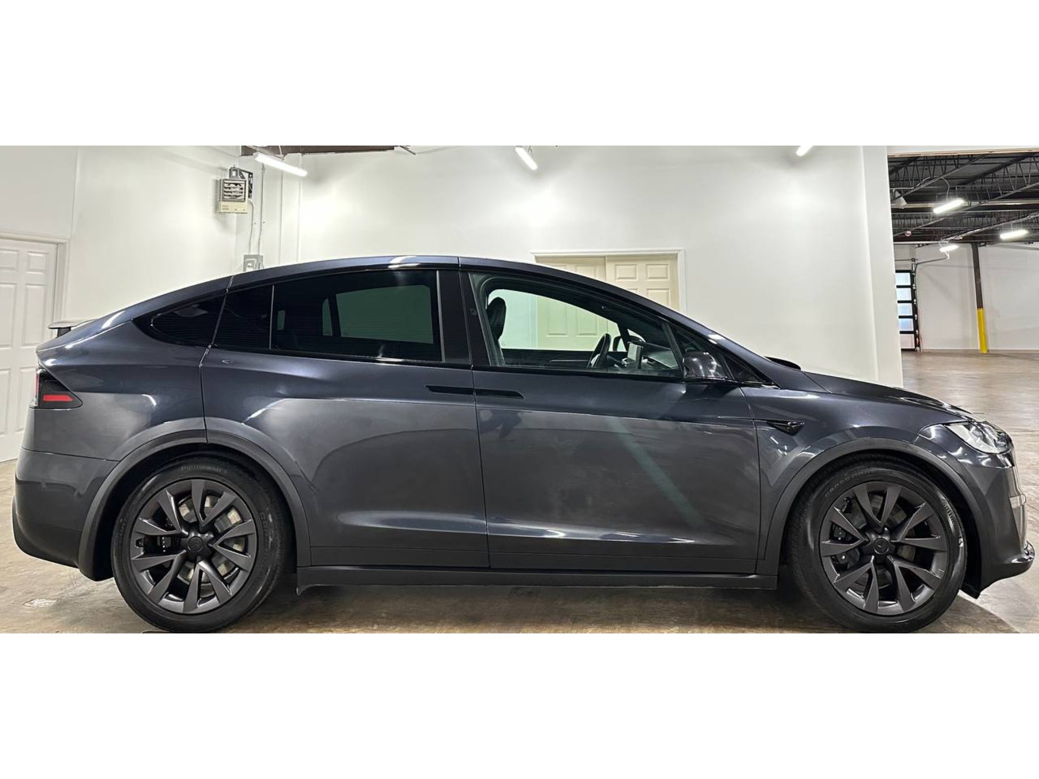 2024 Tesla Model X Base