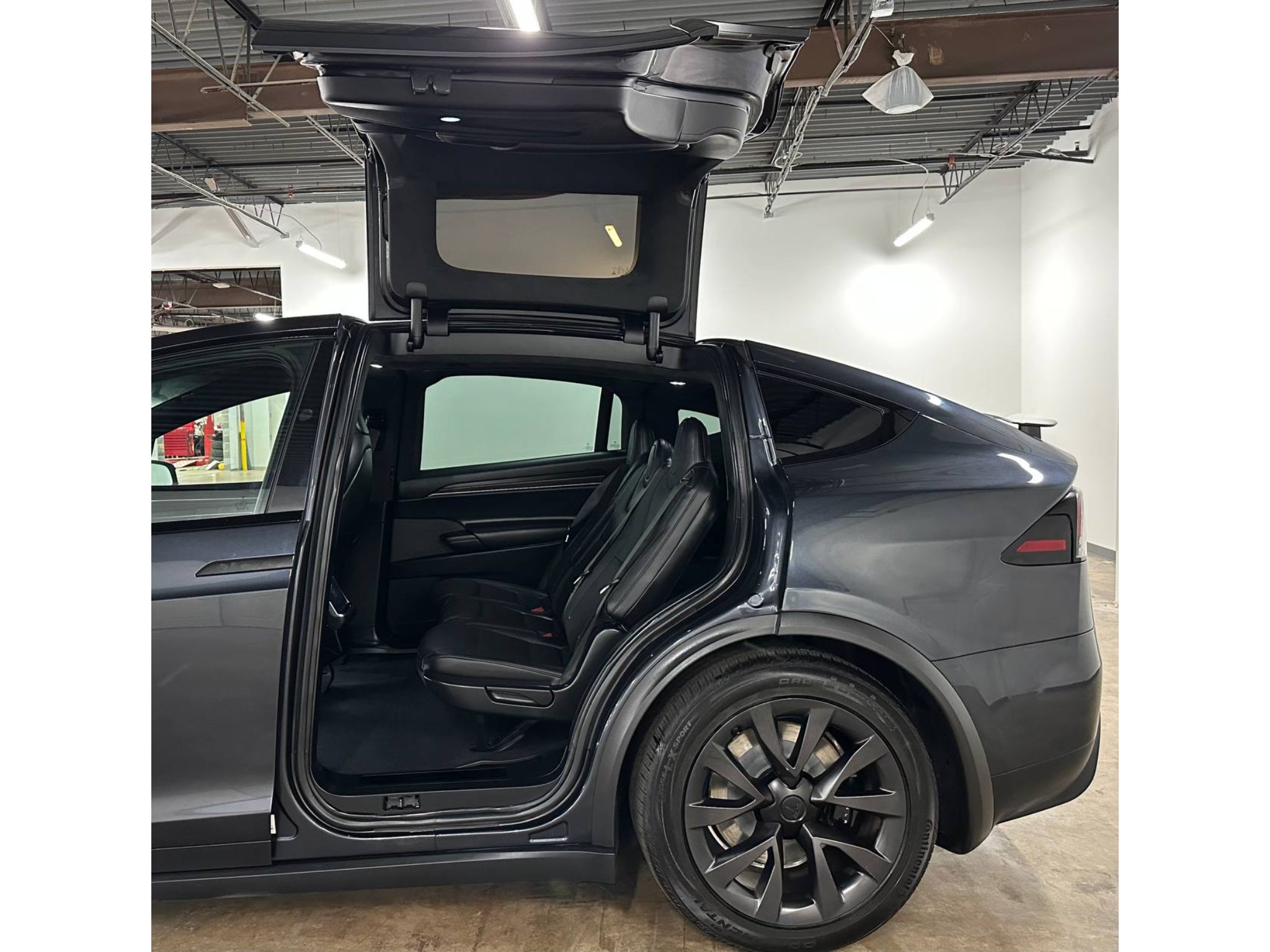 2024 Tesla Model X Base
