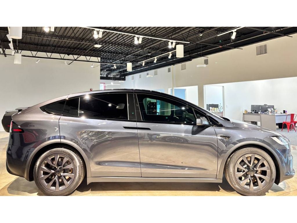 2024 Tesla Model X Base