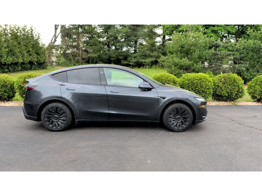 2026 Tesla Model Y Premium