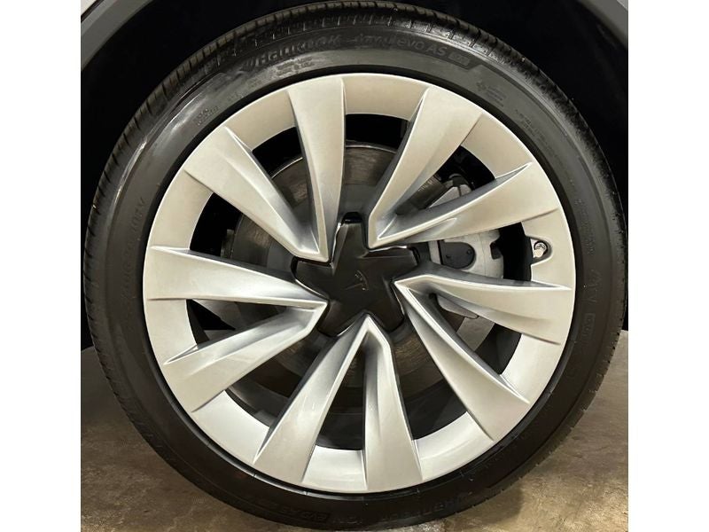 2026 Tesla Model Y Long Range