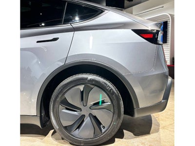 2026 Tesla Model Y Long Range