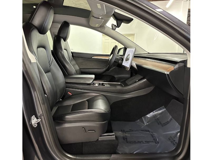 2025 Tesla Model Y Performance