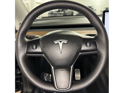 2025 Tesla Model Y Performance