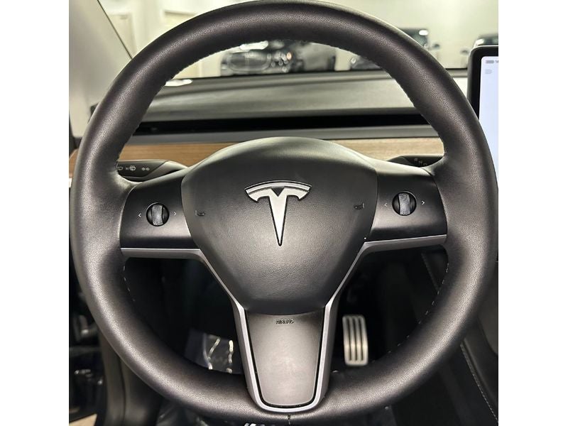 2025 Tesla Model Y Performance