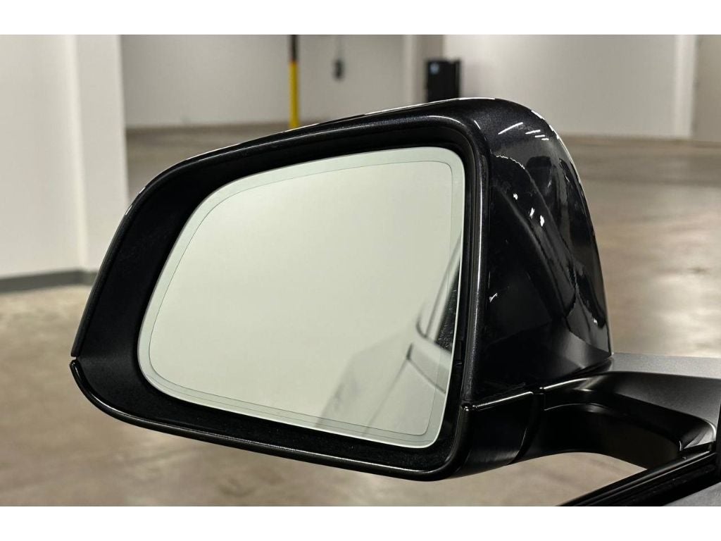 2025 Tesla Model Y Performance