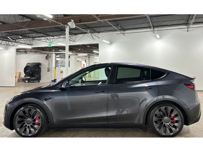 2025 Tesla Model Y Performance