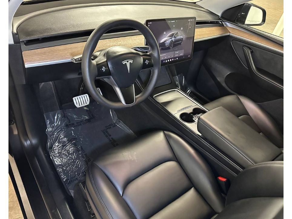 2025 Tesla Model Y Performance