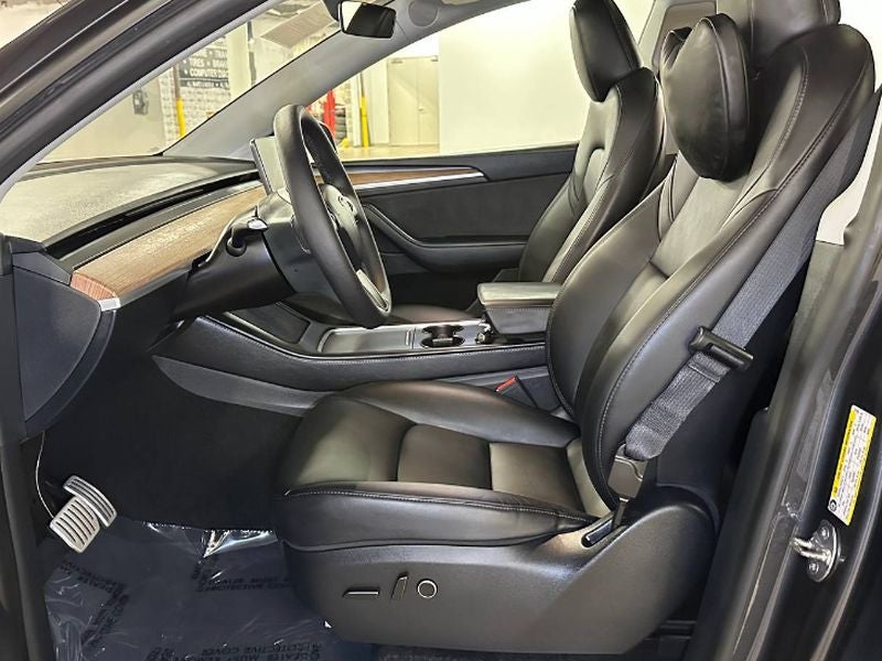 2025 Tesla Model Y Performance