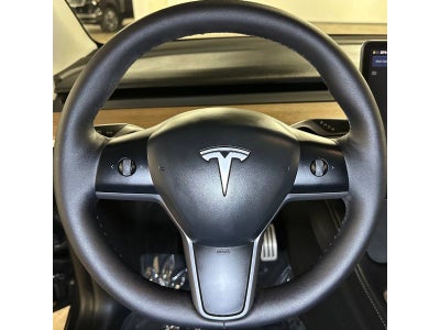 2025 Tesla Model Y Performance