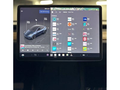 2025 Tesla Model Y Performance
