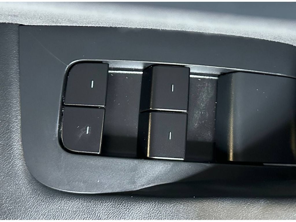 2025 Tesla Model Y Performance