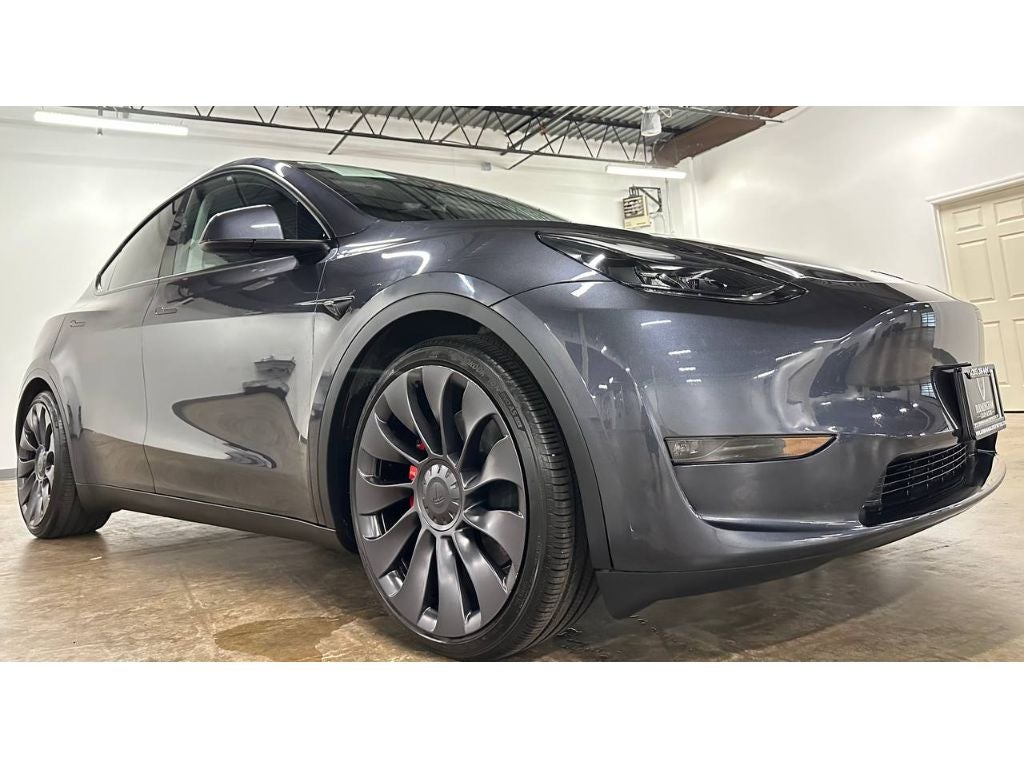 2025 Tesla Model Y Performance