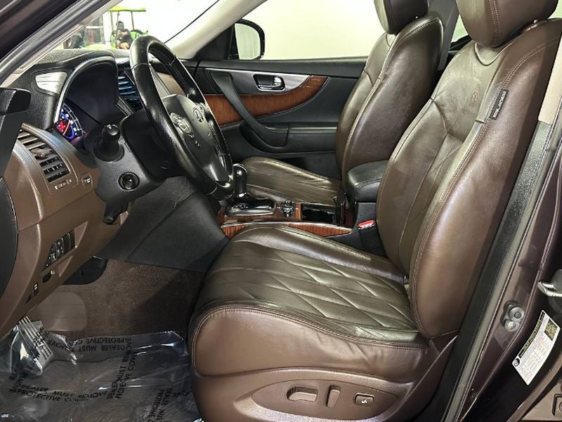 2010 INFINITI FX35 Base