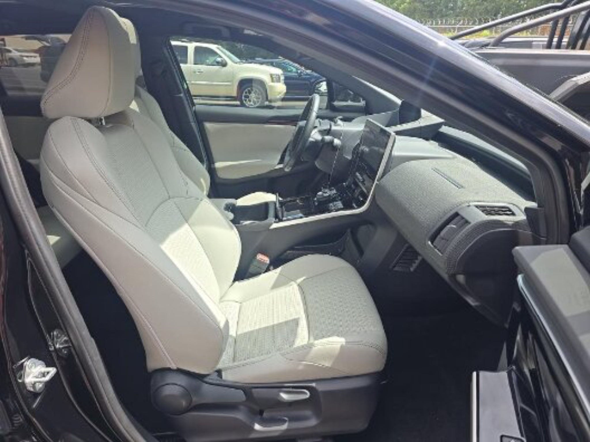2025 Toyota bZ4X Limited