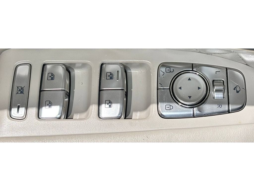 2023 Genesis G70 3.3T