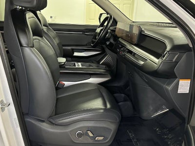 2024 Kia EV9 Light SR