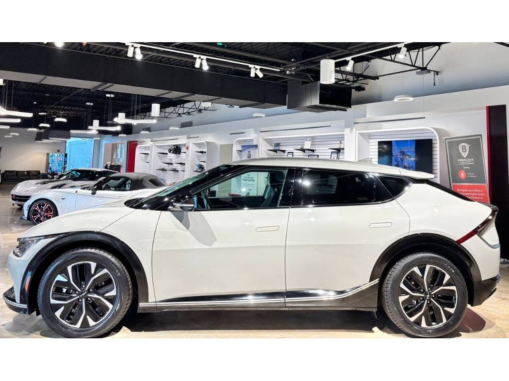 2023 Kia EV6 Wind
