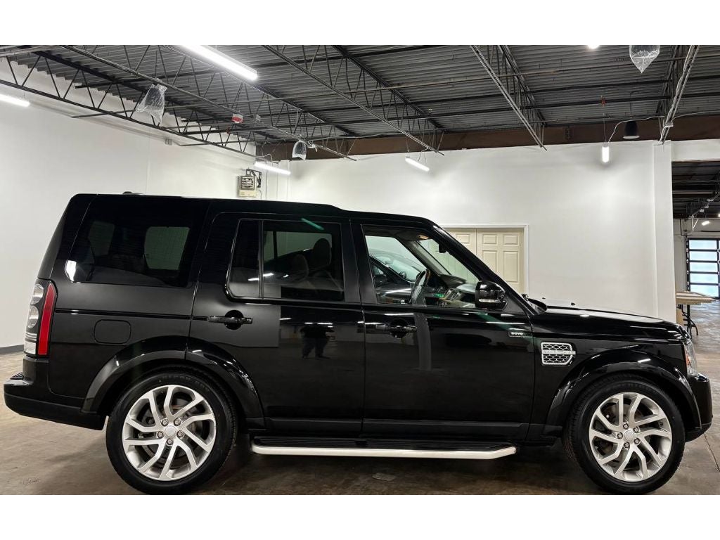2015 Land Rover LR4 LUX