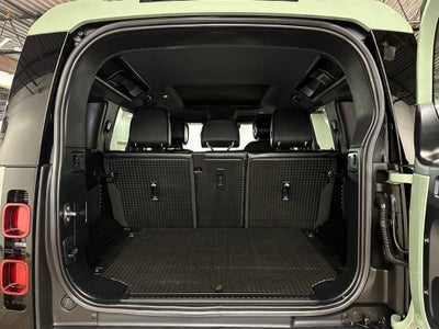 2023 Land Rover Defender 110 XS