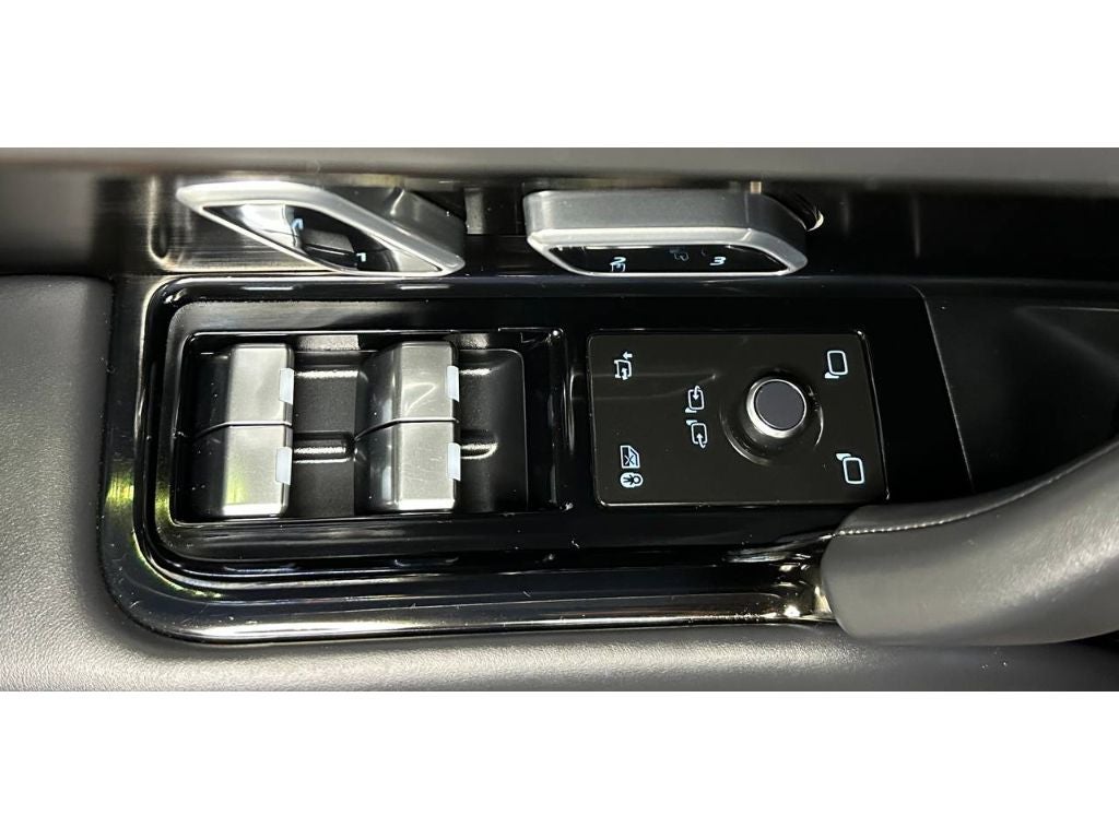2023 Land Rover Range Rover SV