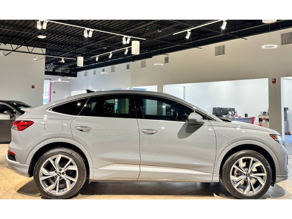 2024 Audi Q4 e-tron Sportback Prestige