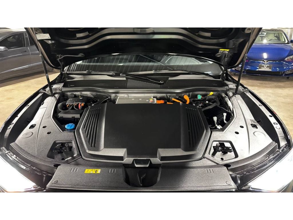 2024 Audi Q8 e-tron Premium