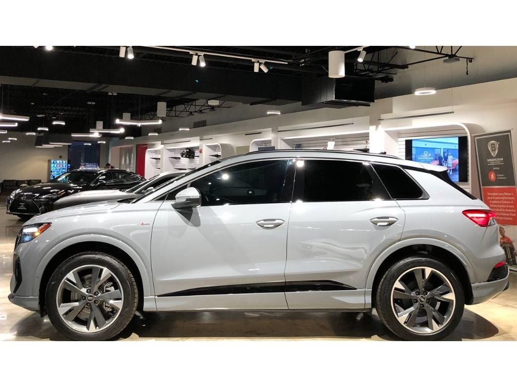 2024 Audi Q4 e-tron Premium Plus