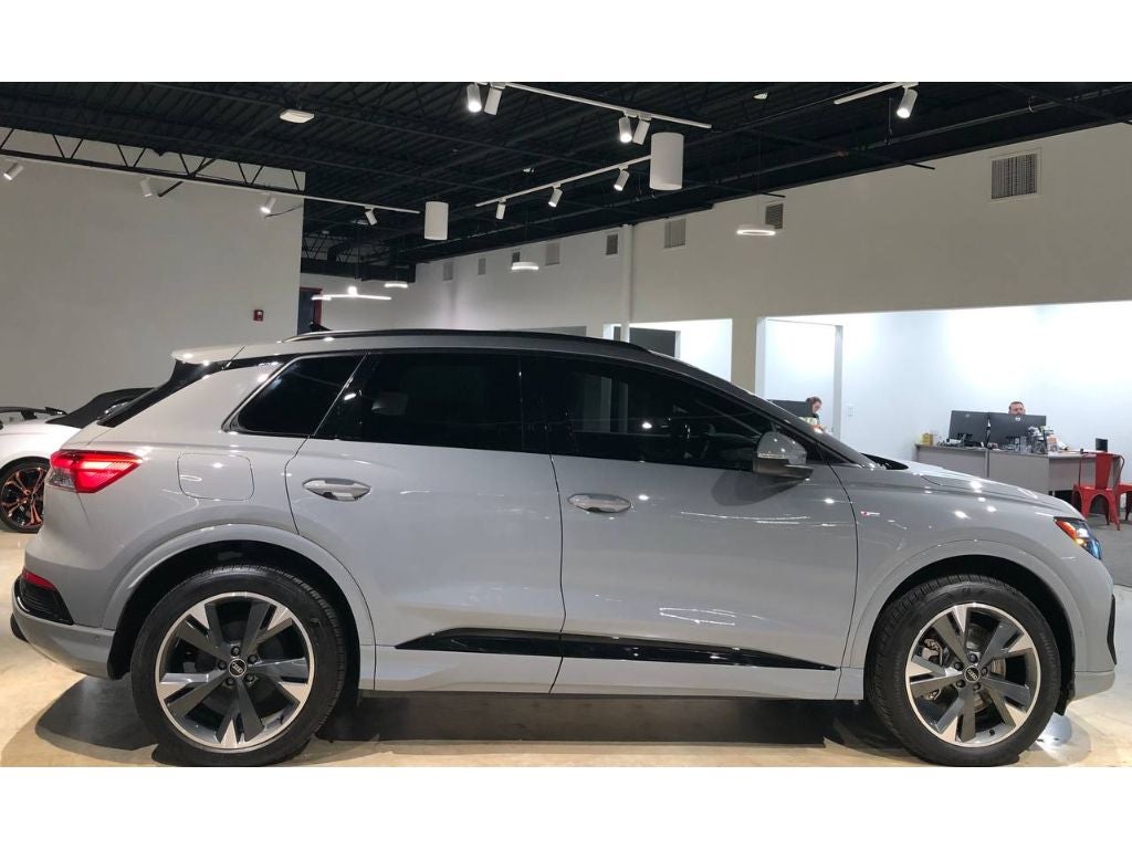 2024 Audi Q4 e-tron Premium Plus