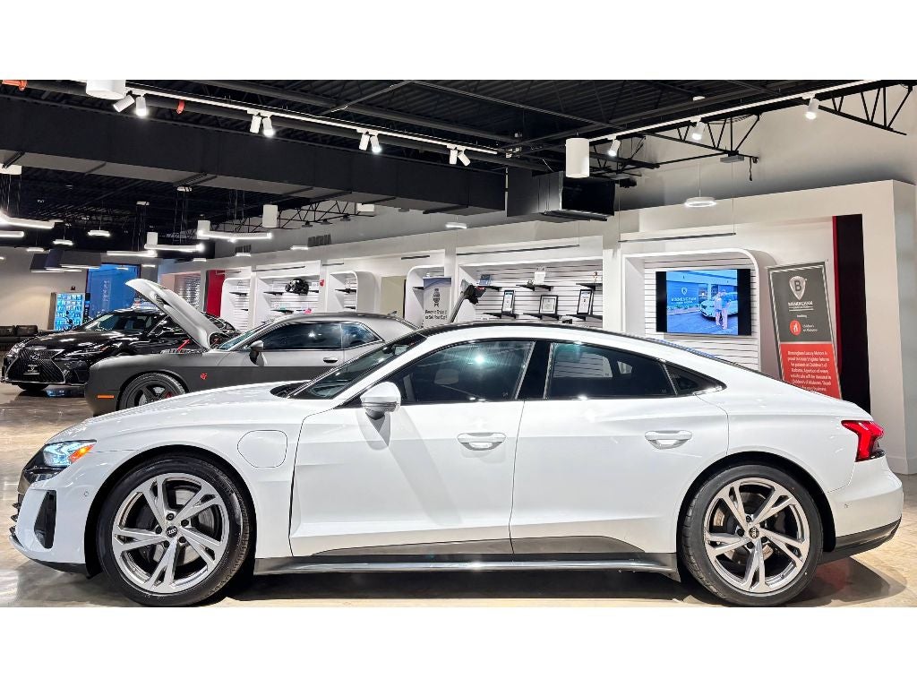 2023 Audi e-tron GT Prestige