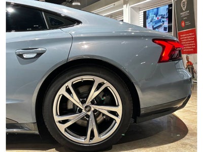 2023 Audi e-tron GT Premium Plus