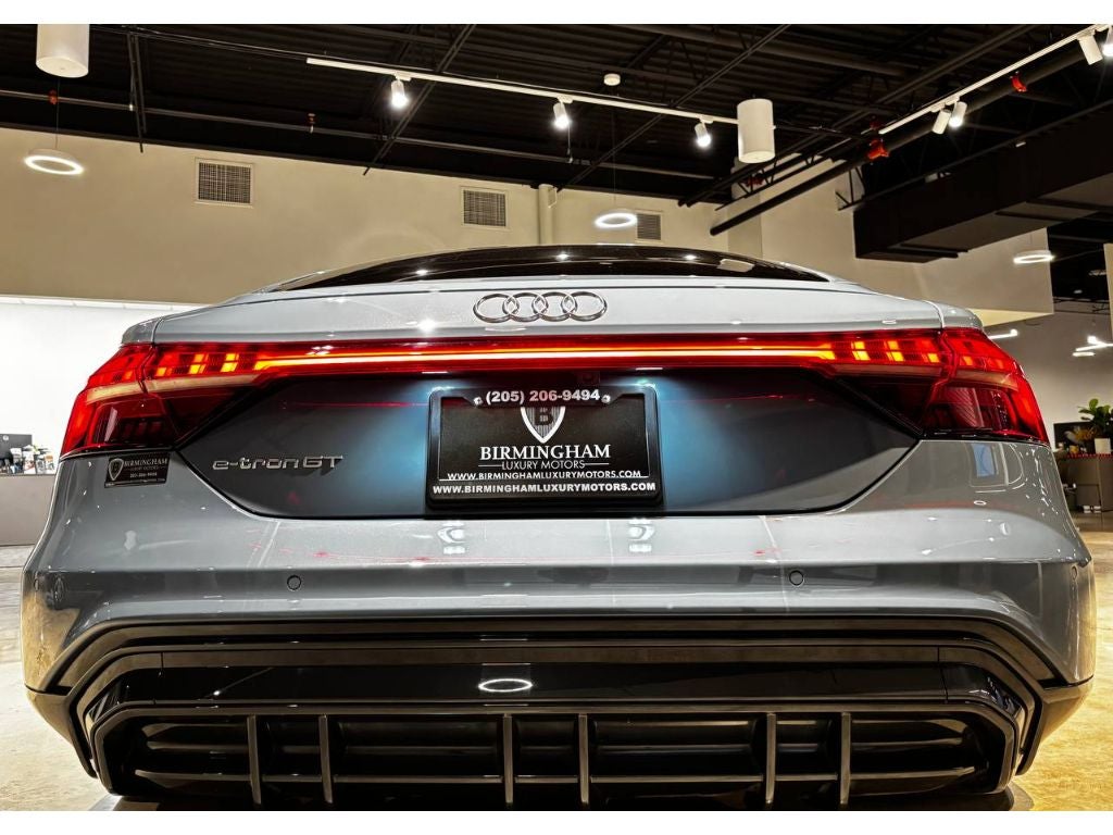 2023 Audi e-tron GT Premium Plus