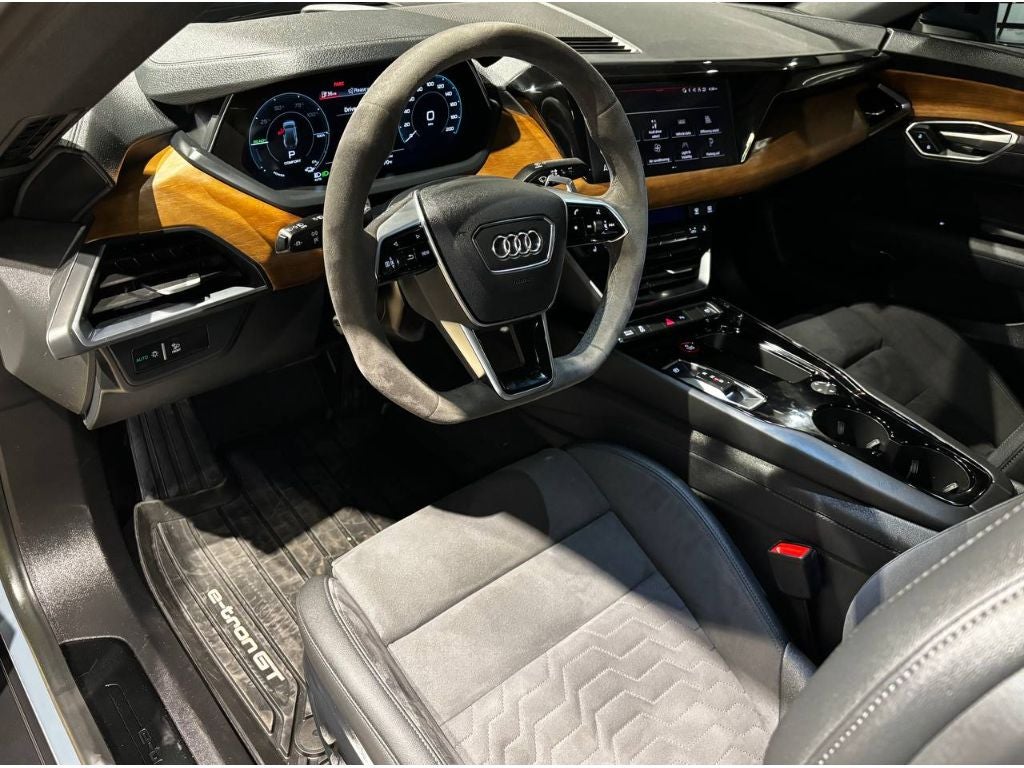 2023 Audi e-tron GT Premium Plus
