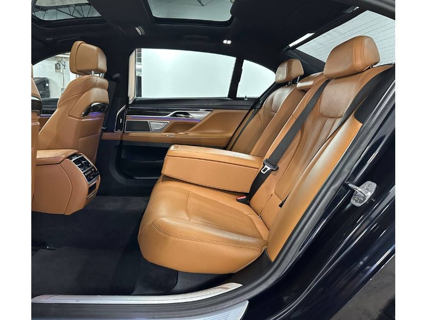 2018 BMW 7 series 740i