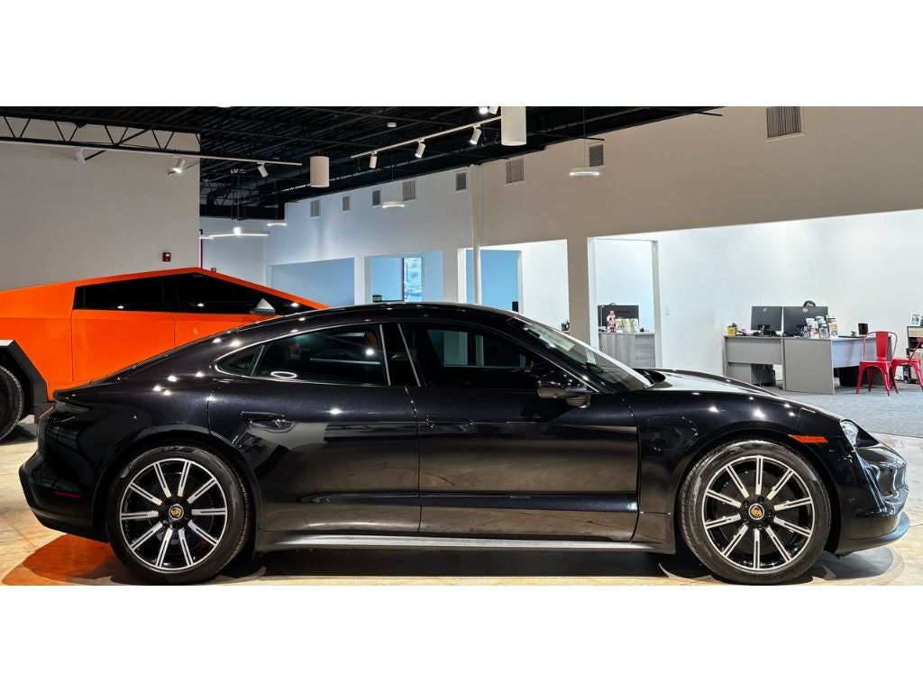 2024 Porsche Taycan Base