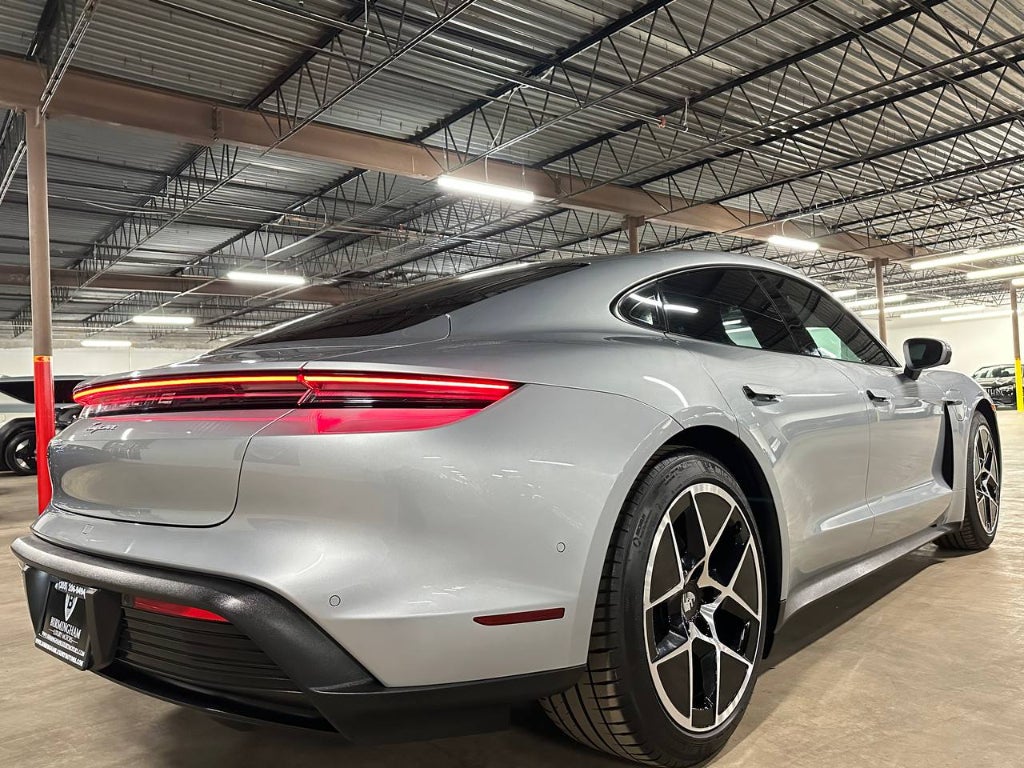 2025 Porsche Taycan 4