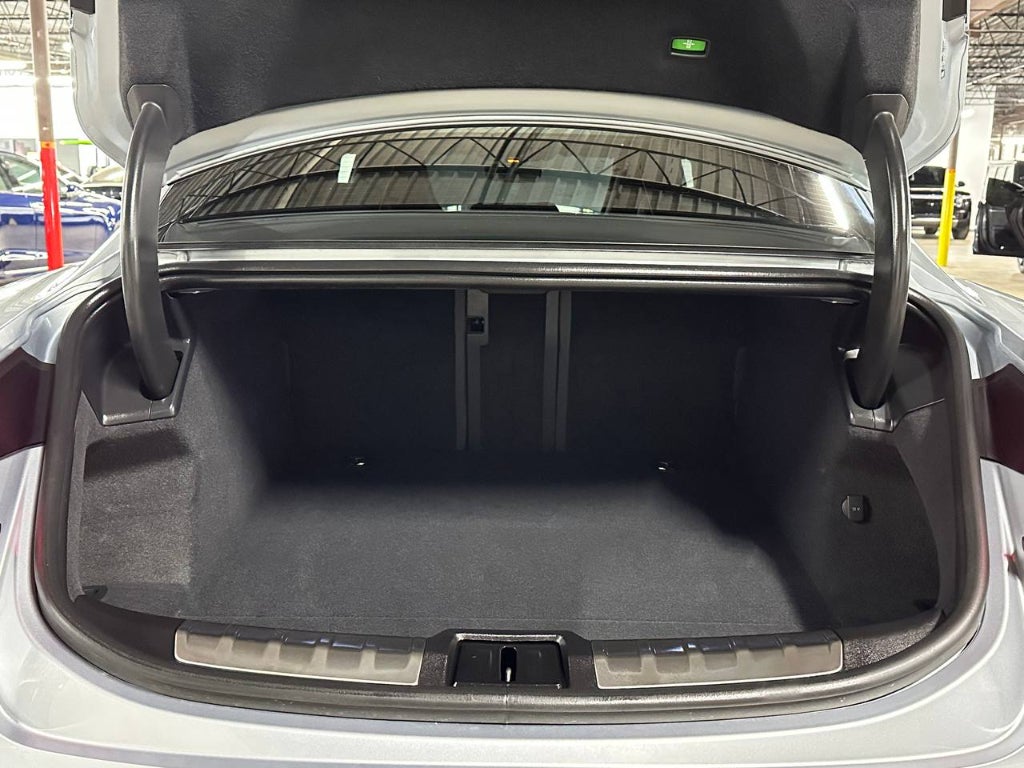 2025 Porsche Taycan 4