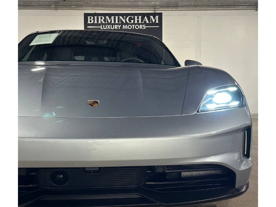 2025 Porsche Taycan 4