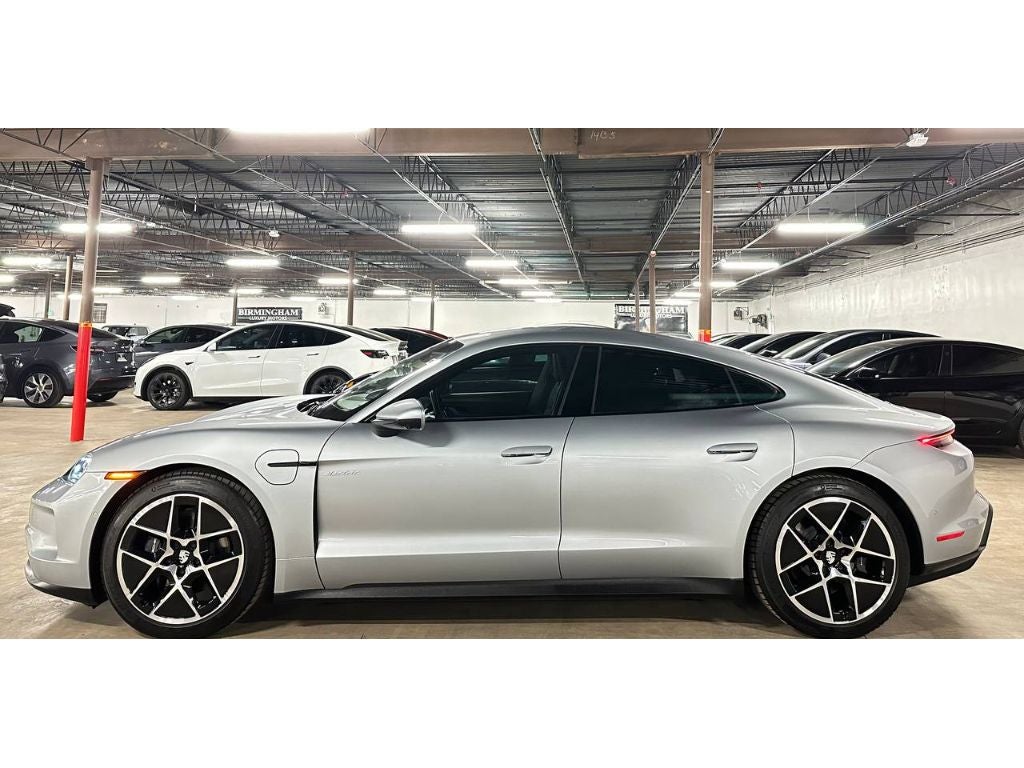 2025 Porsche Taycan 4