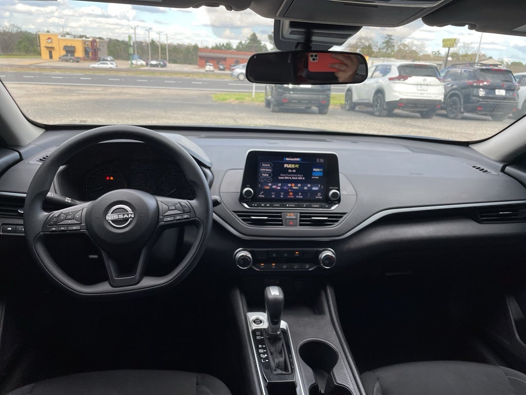 2025 Nissan Altima S