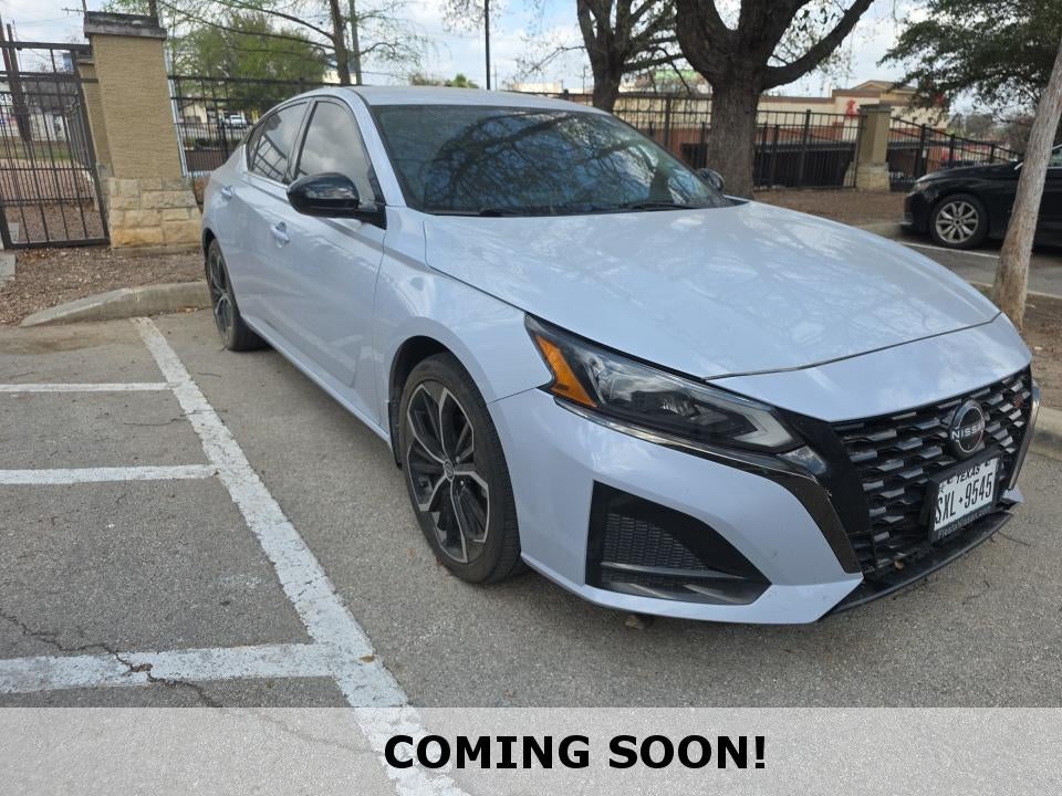 2023 Nissan Altima 2.5 SR
