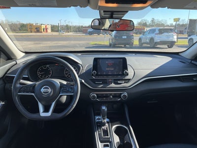 2021 Nissan Altima 2.5 SV