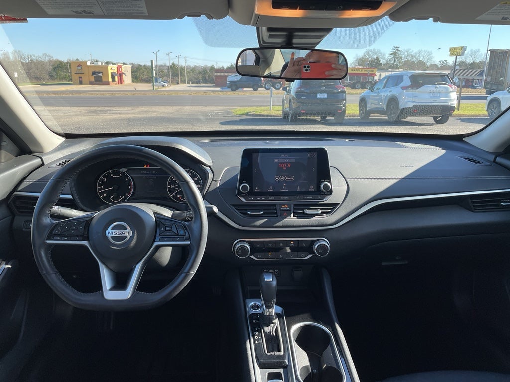 2021 Nissan Altima 2.5 SV