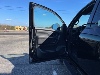 2024 Nissan Titan SV