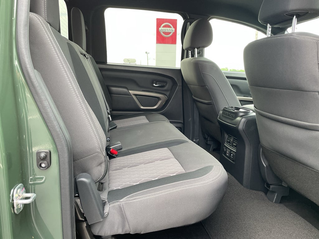 2024 Nissan Titan SV