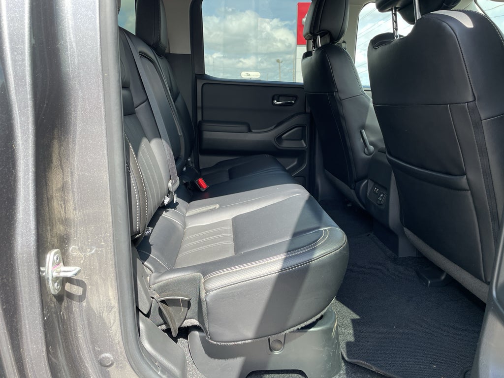 2024 Nissan Frontier SL