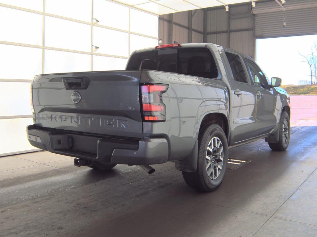 2024 Nissan Frontier SL